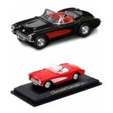 Pack De 2 Carros A Escala Modelo: 1957 Chevrolet Corvette