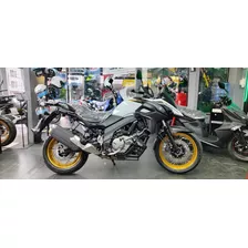 Moto Suzuki V-strom 650