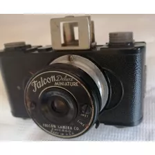 Cámara Fotográfica Falcon Delux -miniature, (1939),