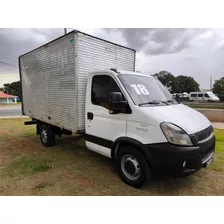 Iveco Daily 35s14 Baú Camionete 2018