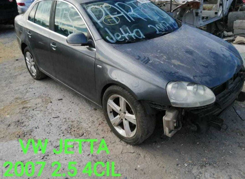 Un Rin 16 (usado Original) Jetta Tipo Bora 07 Leve Doblada. Foto 4