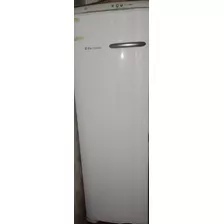 Freezer Vertical Eletrolux Usado. 234lt