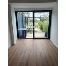 Apartamento En Alquiler - Monoambiente En Malvin (ref: Ast-3601)