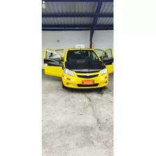 Se Vende Taxi Ejecutivo, Con Puesto.