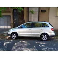 Volkswagen Suran 1.6 Highline 101cv