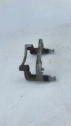 Porta Caliper Del. Izq. Toyota Yaris Hatchback 2006 1.5 Foto 4