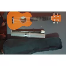 Lote Ukelele Naranja Femmento + Flauta