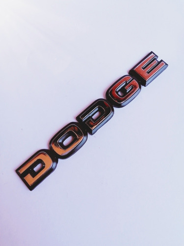 Emblema Letra Dodge Clsico  Foto 4