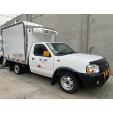 Nissan Np300 2015 Con Caja Refrigerada!