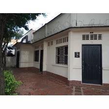 Se Vende Hermosa Casa Esquinera De 176 Mt2 En El Barrio Calixto De Neiva, De Un Solo Piso, Perfecta Para Uso Residencial O Comercial