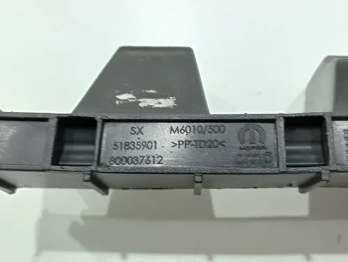 Guia Vidro Dianteiro Direito Fiat Uno 1.0 2019 2