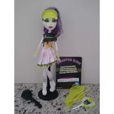 Boneca Monster High Spectra Vondergeist Ghoul Sports 