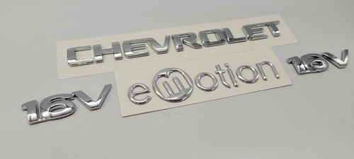 Chevrolet Aveo Emotion Emblemas Foto 2