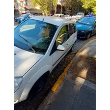 Ford Fiesta 2003 1.6 Ambiente