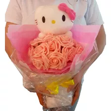  Buquê De Rosas Artificiais + Pelúcia Hello Kitty Namorados
