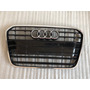 Emblema Frontal Audi A5/a6 2004 #bta5728403 De Uso