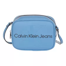 Bolsa Ck Para Mujer K60k610275 Acabado De Los Herrajes Níquel Color Dusk Blue Correa De Hombro Azul Claro Diseño De La Tela Liso