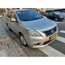 Nissan Versa Sl 1.6 Flex 4p Gipevel