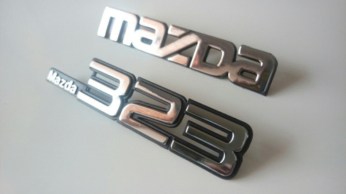 Emblemas  Mazda 323  Foto 2