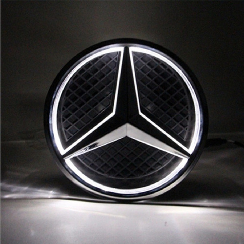 Emblema Led Frontal Aplicado Al Mercedes Benz E300 Glk350 Foto 2