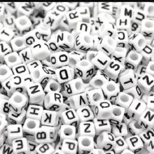 Miçangas Alfabeto Branco E Preto Letras - 7mm Aprox.500 Pçs