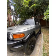 Toyota Fj 2013