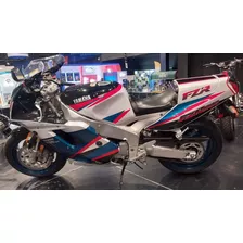 Preciosa Yamaha Fzr1000r De Coleccion 4,000 Con Reconocimien