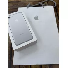 iPhone 7 128gb, Libre, Color Plata . Batería Nueva C( Garant