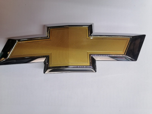 Emblema Chevrolet Blazer Y Trax 42353809 Foto 8