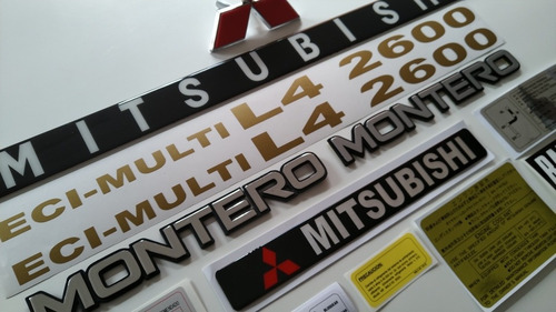 Montero Mitsubishi 2600 Set De Emblemas Y Calcomanias  Foto 6