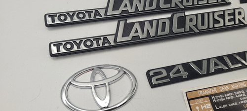 Toyota Land Cruiser Emblemas 4.5 Serie 70 Foto 2