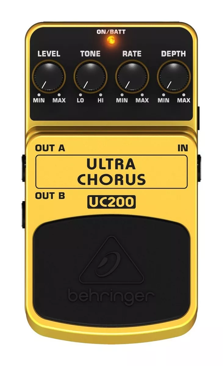 Pedal De Efeito Para Instrumento De Cordas Behringer Ultra Chorus Uc200  Amarelo
