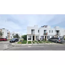 Casa En Venta, 3 Recámaras, Bali Residencial, Playa Del Carmen