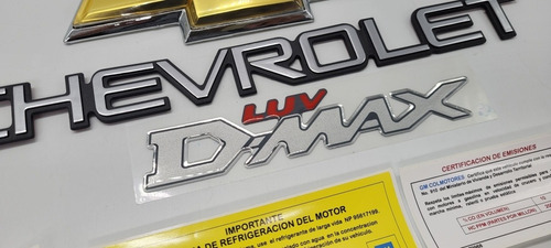 Chevrolet Luv Dmax Calcomanias Y Emblemas 2.5 Turbo Diesel Foto 2