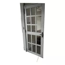Puertas En Vidrio Y Aluminio