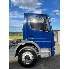 Mercedes Benz Atego 1718 4x2 2010 Chassis 