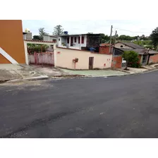 4 Casas Em Um Terreno