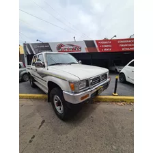 Toyota Hilux 2.8 D/cab 4x4 D Sr5