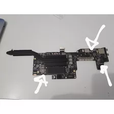 Placa Mãe Macbook A1708 - I5 - 8gb - Para Peças - Não Funcio