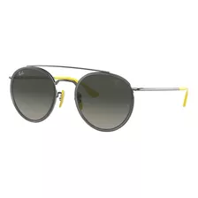 Anteojos De Sol Ray-ban Round Scuderia Ferrari Collection Standard Con Marco De Metal Color Polished Gunmetal, Lente Grey De Plástico Degradada, Varilla Polished Gunmetal/yellow De Metal - Rb3647m