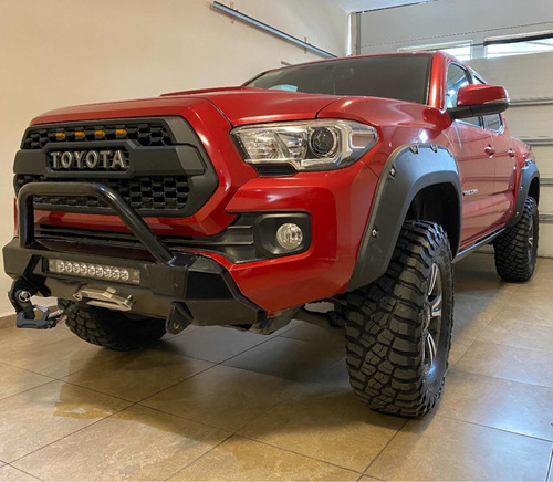 Defensa Delantera Toyota Tacoma 2016-2020 Foto 8