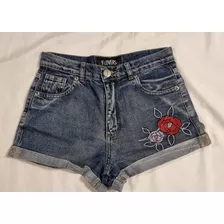 Shorts De Jean Con Flor Bordada