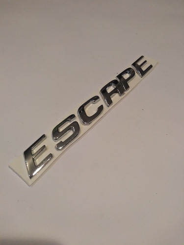 Emblema De Letra Ford Escape  Foto 3