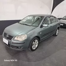 Volkswagem Polo Sedan