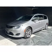 Chrysler Pacifica Limited Año:2017