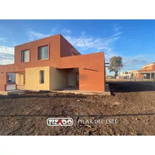 Casa En Venta 25 Ubicado En Eidico Casas, Pilar Del Este