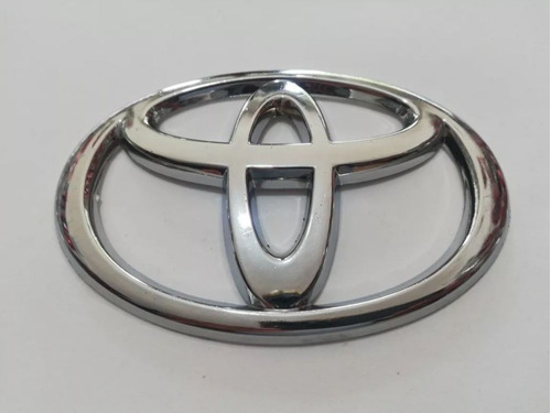 Emblema Toyota Parrilla Corolla Del 2014 Al 2016 Foto 3