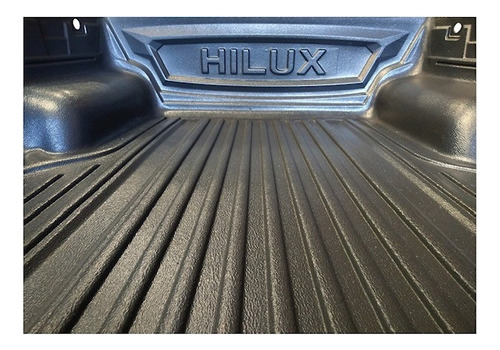 Hilux Logo 2021 2022 2023 2024 Bedliner Tina Cubre Batea   Foto 3