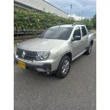 Renault Duster Oroch 2024 19.000km 1.3 Intens 4x4 Outsider