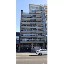 Edificio De Categoria 3 Años Al Frente 3 Dormi Cochera Con Parrilla Propia